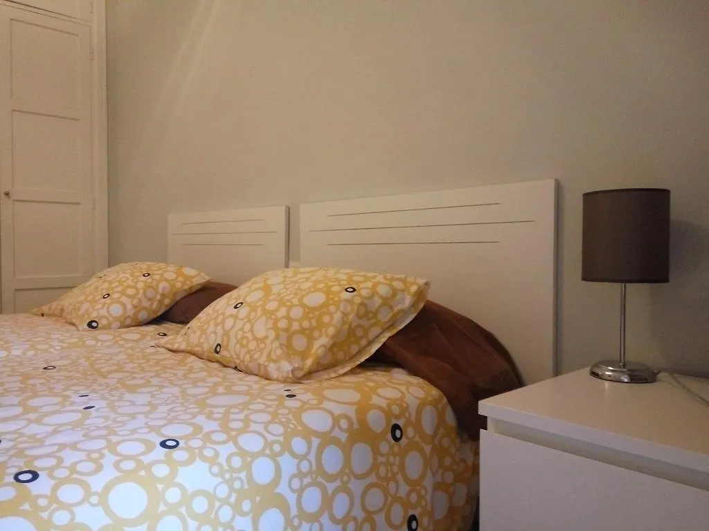 Antonio Navarro Apartments Адехе